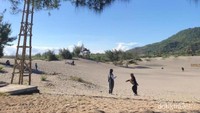 pemandangan sekitar Gumuk Pasir Parangkusumo