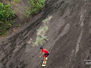 Yang Seru dari Yogyakarta, Sandboarding di Gumuk Pasir Parangkusumo