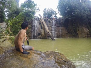 Yang Tersembunyi di Tuban, Air Terjun Bongok