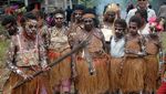 Yuk! Ikut Para Mama di Kaugapu Mengolah Sagu