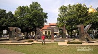 taman Pekalongan tepat didepan Museum Batik