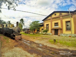 Yuk, Keliling Bekas Pabrik Gula Naik Kereta