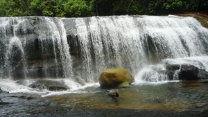 Yuk, Kunjungi Air Terjun 17 Tingkat di Aceh