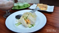 Pempek, juaranya kuliner Palembang.