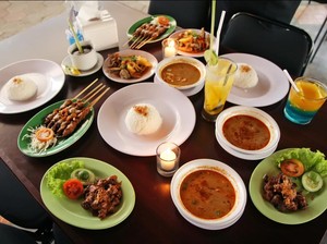 Yummy! Nikmatnya Hidangan Serba Jamur di Jejamuran Resto