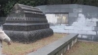 Dok pribadi perjalanan ke makam  dan musium Cheng Ho