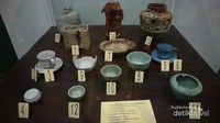 Berbagai keramik dari daerah di Indonesia