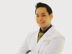 Selain Diancam Dibunuh, Dokter Ini Juga Ditantang Duel Sampai Mati