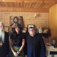 Eve sendiri sebelumnya pernah muncul di dalam foto-foto panas di situs web Chase Strippers. Di mana dirinya bekerja sebagai pelayan bertelanjang dada dengan nama Eden. Foto: Instagram/@the.eve.olution