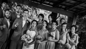 Reaksi kompak saat melihat fotografer jatuh. Foto: Bored Panda