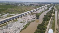 TPS liar seluas 500 meter per segi tersebut dipenuhi oleh limbah rumah tangga. Iih, jorok!