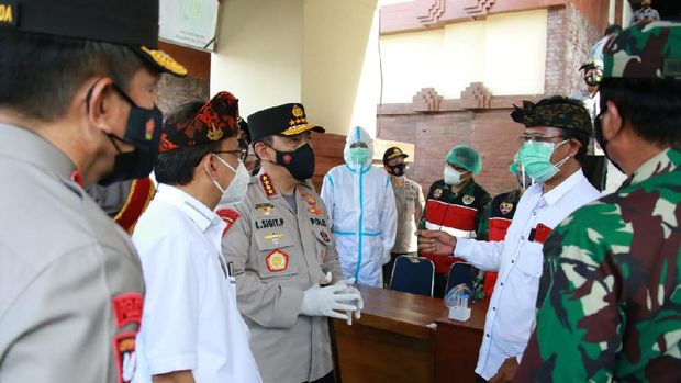 Kunjungan Panglima TNI Marsekal Hadi Tjahjanto dan Kapolri Jenderal Listyo Sigit Prabowo untuk mengecek penerapan protokol kesehatan di Bali/Dok Istimewa