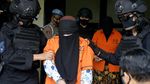 Momen 19 Teroris yang Ditangkap di Makassar Diterbangkan ke Jakarta