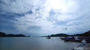 Foto: Melihat Cantiknya Nusakambangan dari Pangandaran