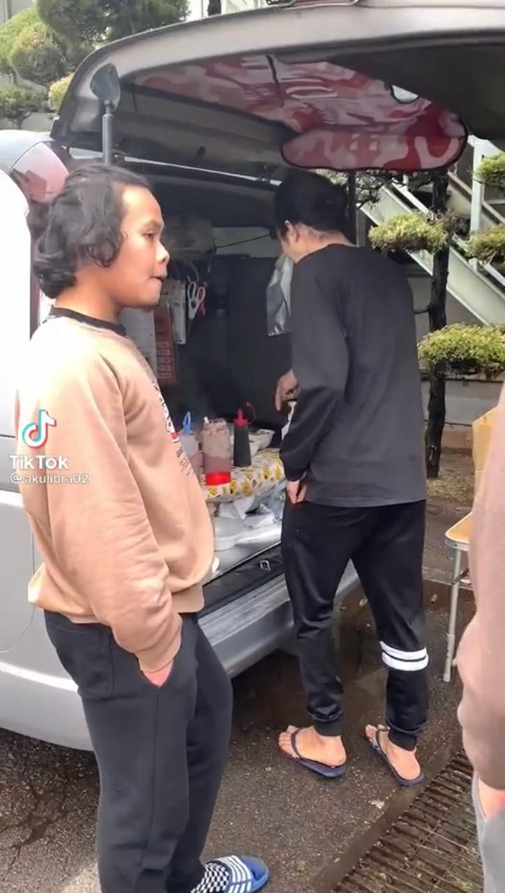 Penjual Bakso Beranak dan Kerupuk Jengkol di Jepang Ini Jago Bahasa Jawa
