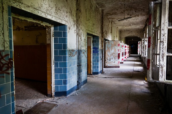 Sayangnya, usai Perang Dunia II, Beelitz-Heilstatten berhasil diambil alih tentara Soviet karena Jerman kalah pada perang tersebut. Rumah sakit itu akhirnya kembali diubah fungsinya menjadi rumah sakit militer Soviet. Sayangnya, usai Perang Dunia II, Beelitz-Heilstatten berhasil diambil alih tentara Soviet karena Jerman kalah pada perang tersebut. Rumah sakit itu akhirnya kembali diubah fungsinya menjadi rumah sakit militer Soviet.