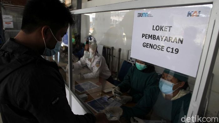 Tes Corona di Stasiun Tugu Yogyakarta Kini Bisa Pakai GeNose Alat tes COVID-19, GeNose C-19 mulai diuji coba di dua stasiun kereta Indonesia. Salah satunya di Stasiun Tugu Yogyakarta.