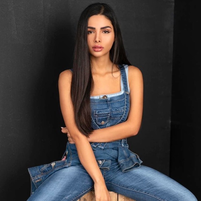 Aku mengikuti diet flexitarian dan itu telah banyak meningkatkan kesehatanku. Aku punya tubuh malaikat tapi aku masih harus bisa dan punya banyak energi, katanya. Foto: Instagram @thalima.silva