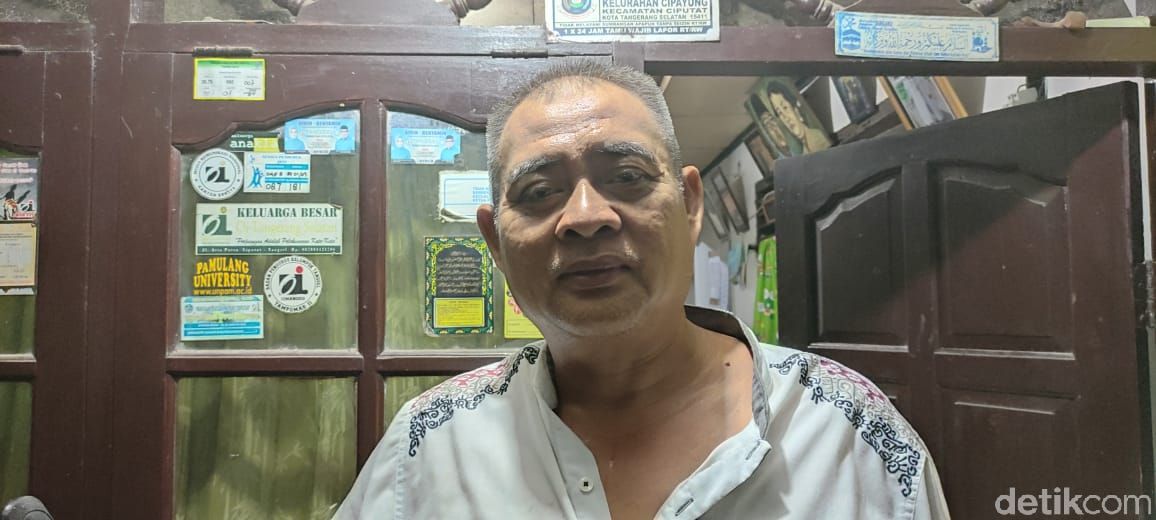 Warga harap masalah sampah di tengah Jl Dewi Sartika  Ciputat ini mendapatkan solusi dari Pemkot Tangsel. Pemandangan 4 Februari 2021. (Taufieq Renaldi Arfiansyah/detikcom)