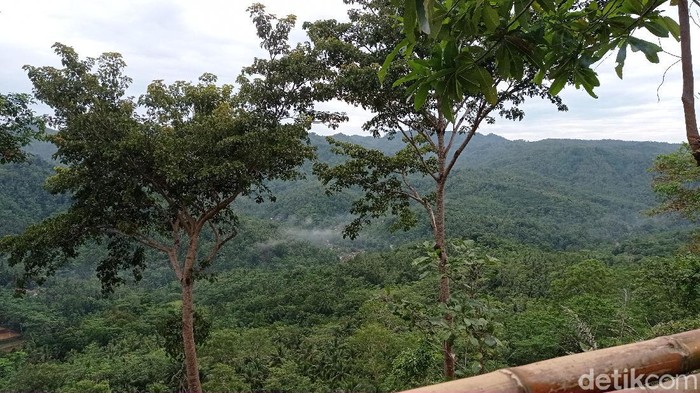 Bukit Panenjoan di Pangandaran.
