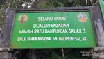10 Tips Mendaki Gunung Salak yang Aman dan Nyaman