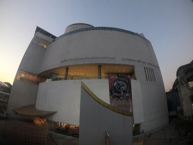 Ada Galeri Seni di Tengah Riuhnya Kota Bangkok