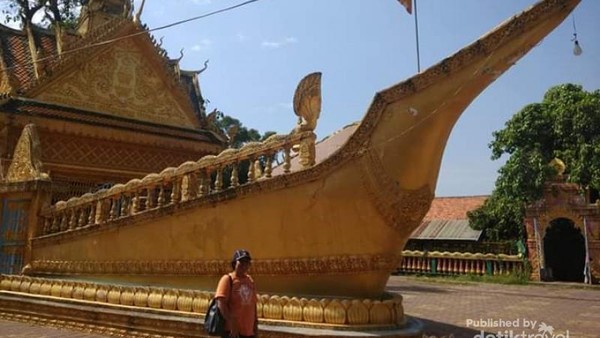 Ada Kuil Unik Berbentuk Perahu