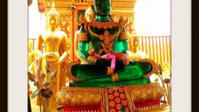 Ada Patung Buddha dari Giok di Thailand