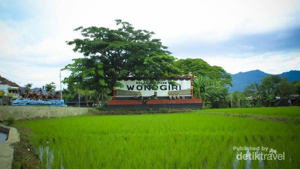 Ada Tugu Nyi Roro Kidul di Wonogiri