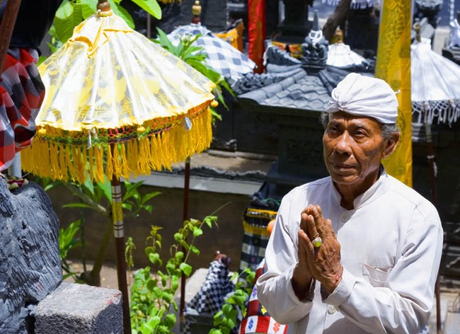 Air Suci Pura Tirta Sunih