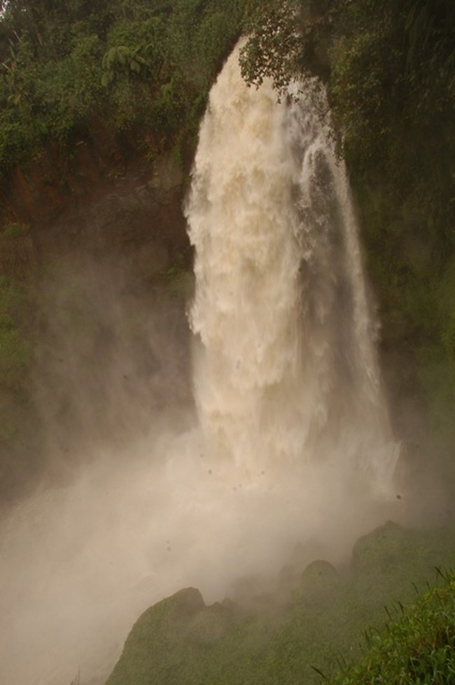 Air Terjun Telun Berasap, Taman Nasional Kerinci Seblat, Jambi