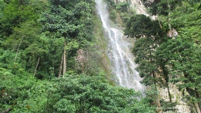 Air Terjun Tersembunyi di Lembah Asahan