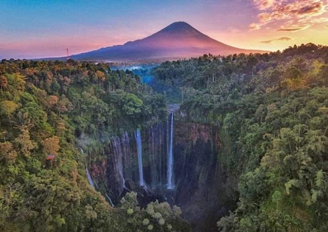 Air Terjun Tumpak Sewu Memang yang Terbaik!