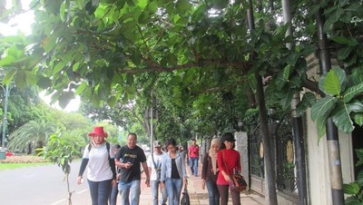 Akhir Pekan di Jakarta, Asyiknya Hunting Foto di Bundaran HI