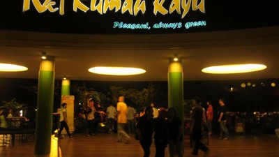 Akhir Pekan Lezat di Taman Santap Rumah Kayu, Serpong