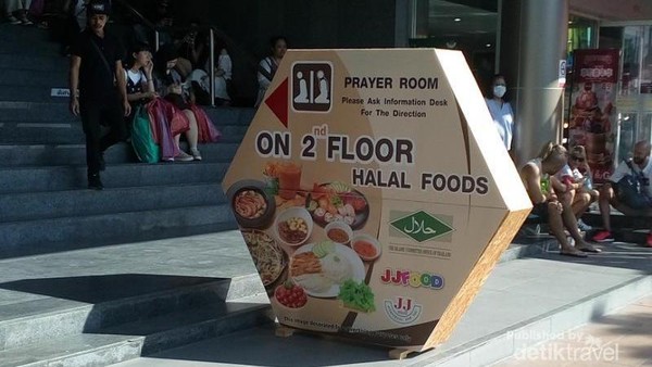 Aneka Kuliner Halal di Chatuchak Market, Bangkok