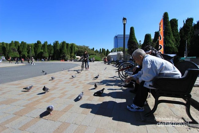 Asrinya Taman Kastil Osaka, Bikin Betah!