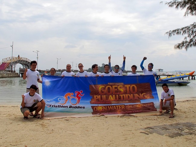 Asyik! Lomba Renang di Pulau Tidung