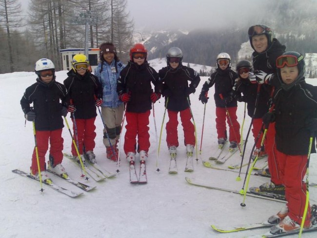 Asyiknya Main Ski di Pegunungan Austria