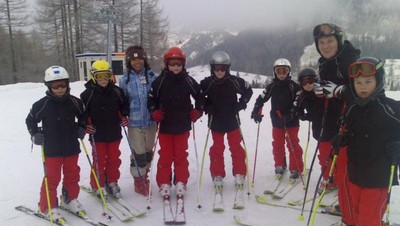Asyiknya Main Ski di Pegunungan Austria