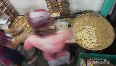 Asyiknya Wisata ke Pabrik Bakpia Pathok di Yogyakarta
