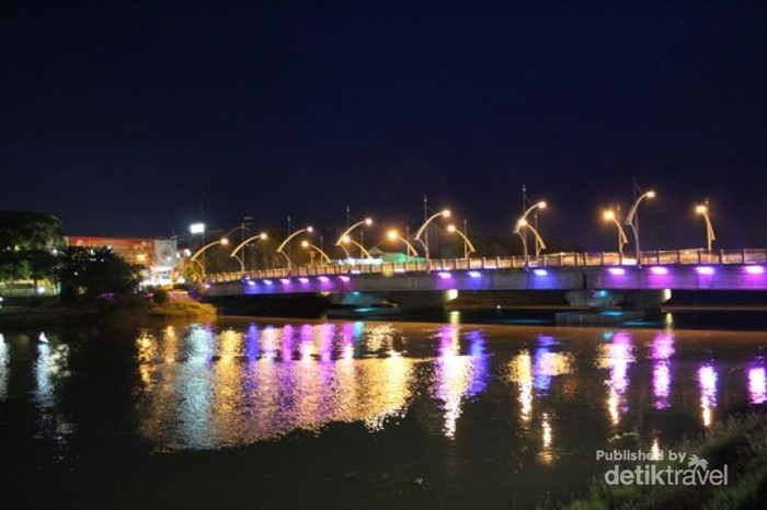 Banda Aceh di Malam Hari, Cantik Banget!