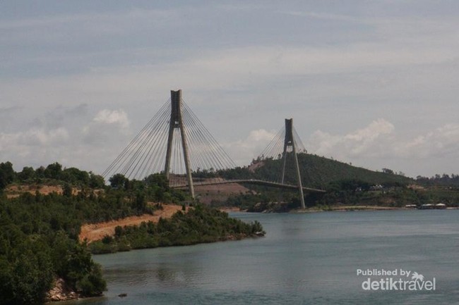 Batam, Gerbang Pintu Mancanegara