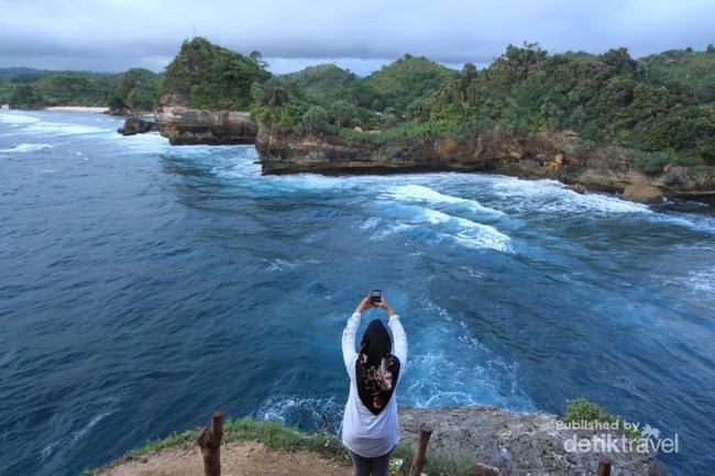 Batu Bengkung yang Indah Banget!