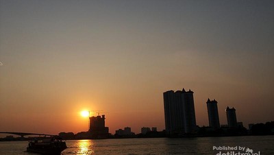 Beda! Menikmati Senja di Asiatique Bangkok