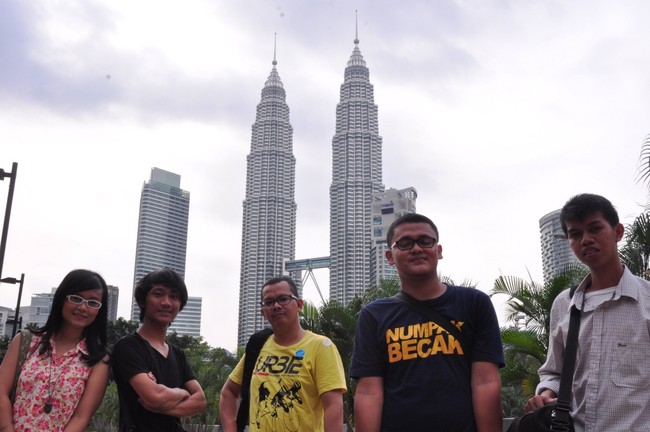 Begini Nih Asyiknya Keliling Kuala Lumpur