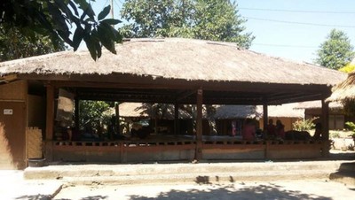 Belajar Menenun Bareng Suku Sasak di Desa Sade, Lombok