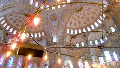 Berbagai Sisi Blue Mosque di Istanbul yang Menakjubkan