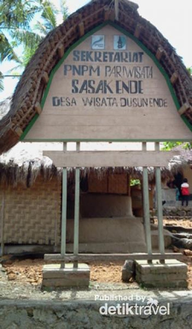 Berjumpa Sesepuh Suku Sasak di Lombok