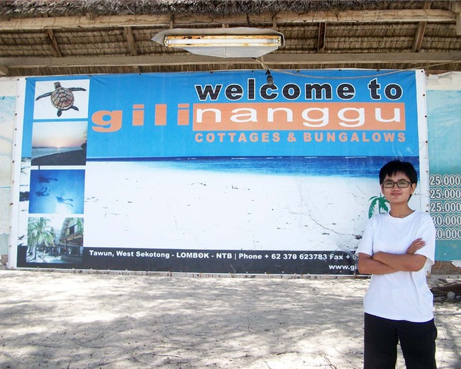 Bersantai di Pantai Pasir Putih Gili Nanggu, Lombok